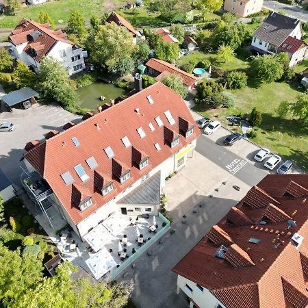 Hotel & Restaurant Zum Hirsch Romhild Exterior photo