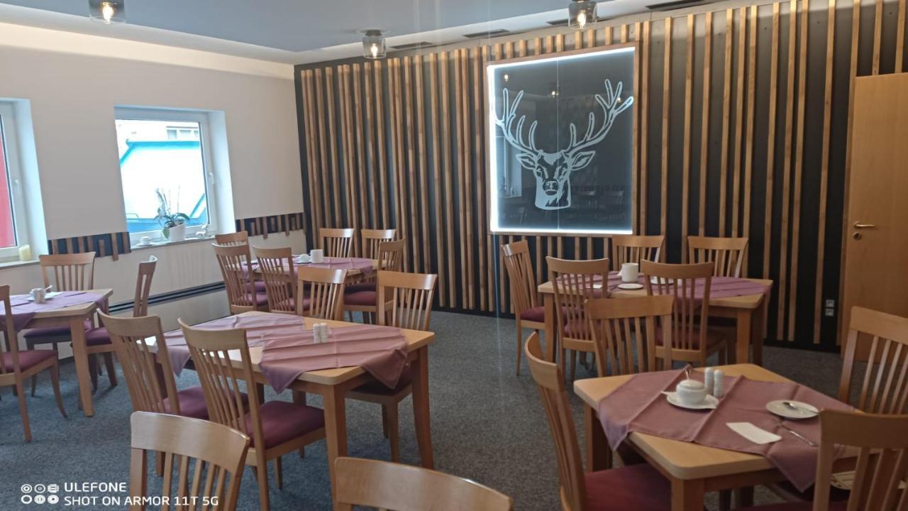 Hotel & Restaurant Zum Hirsch Romhild Exterior photo